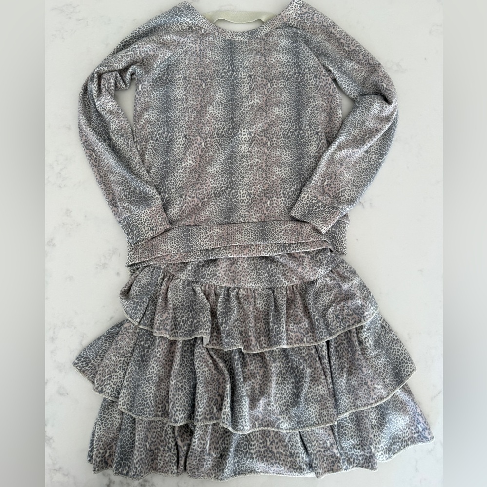 Chaser girls leopard shirt and ruffle skirt size 10 Soft! Top Skort